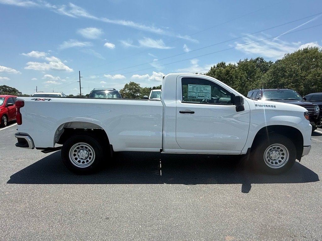 2025 Chevrolet Silverado 1500 photo 2