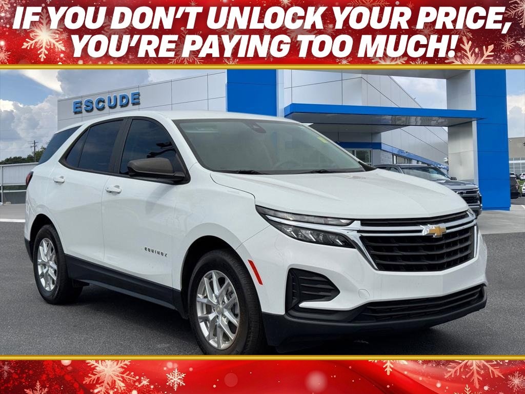 2022 Chevrolet Equinox LS's photo