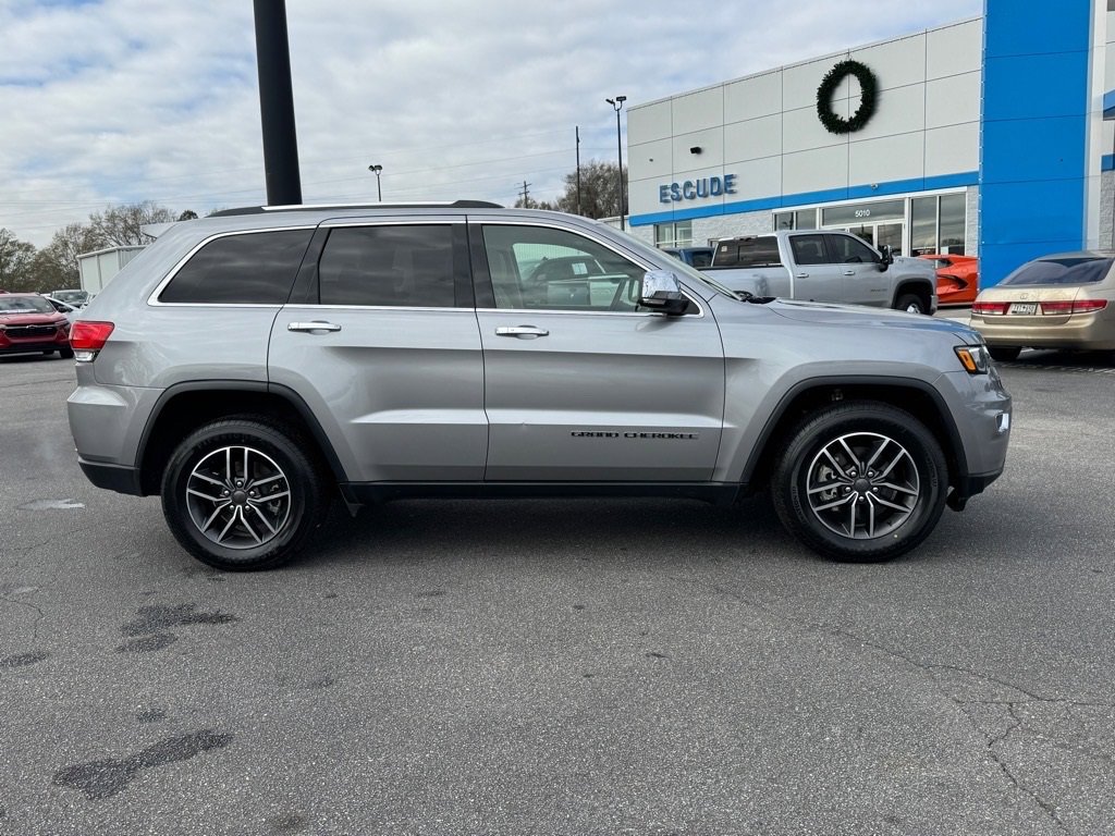 2019 Jeep Grand Cherokee Limited photo 2