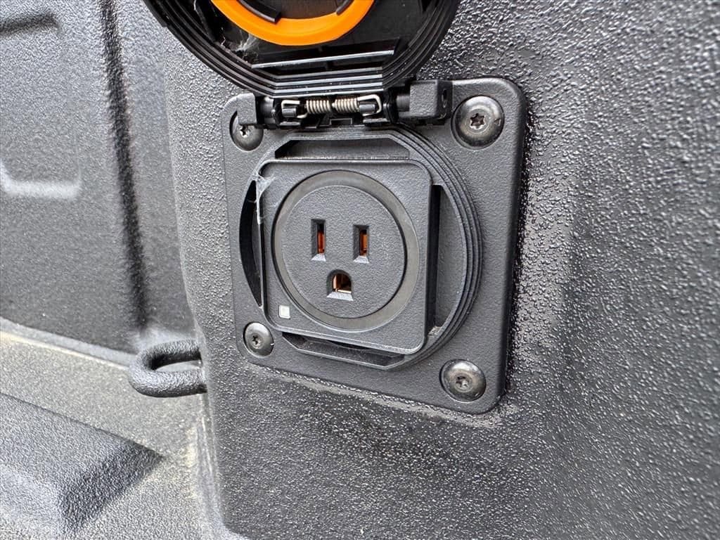 2025 Chevrolet Silverado 1500 LT - Photo 8