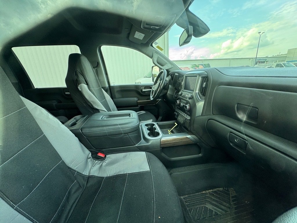 2022 Chevrolet Silverado 3500HD LT photo 3