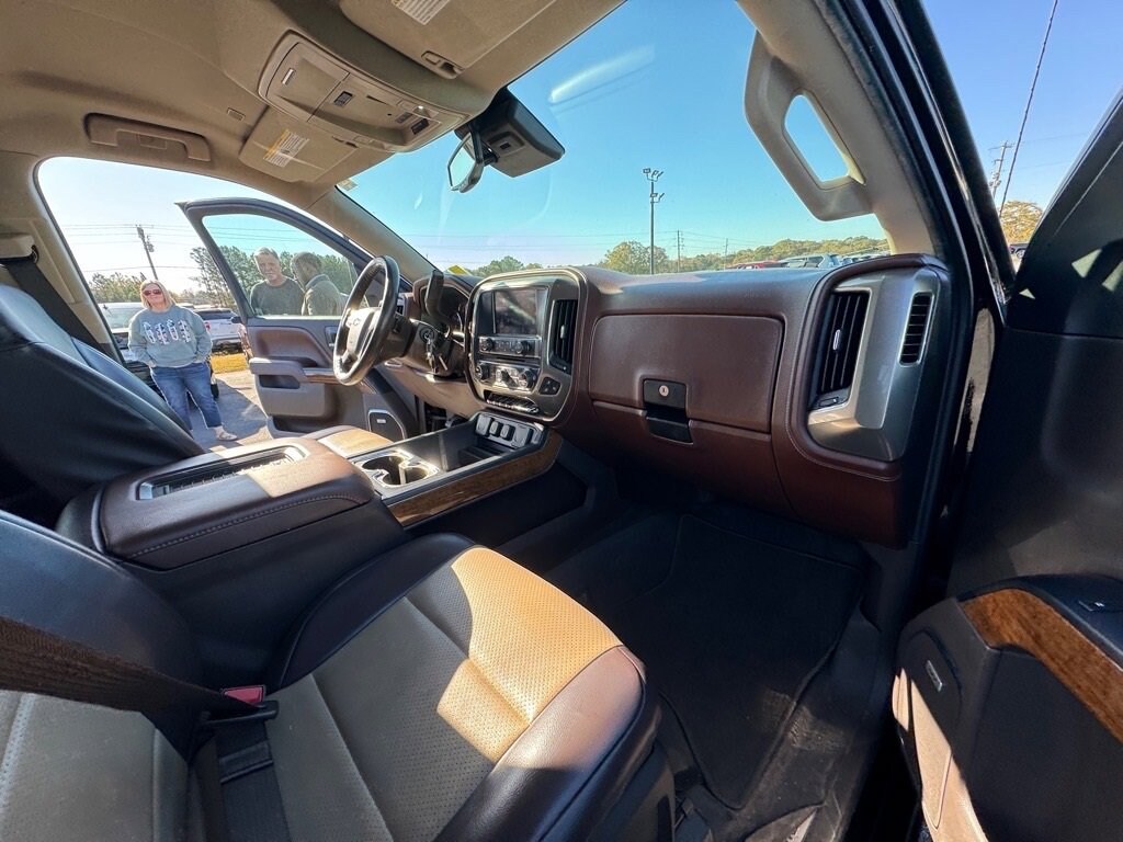 Used 2017 Chevrolet Silverado 1500 High Country Truck