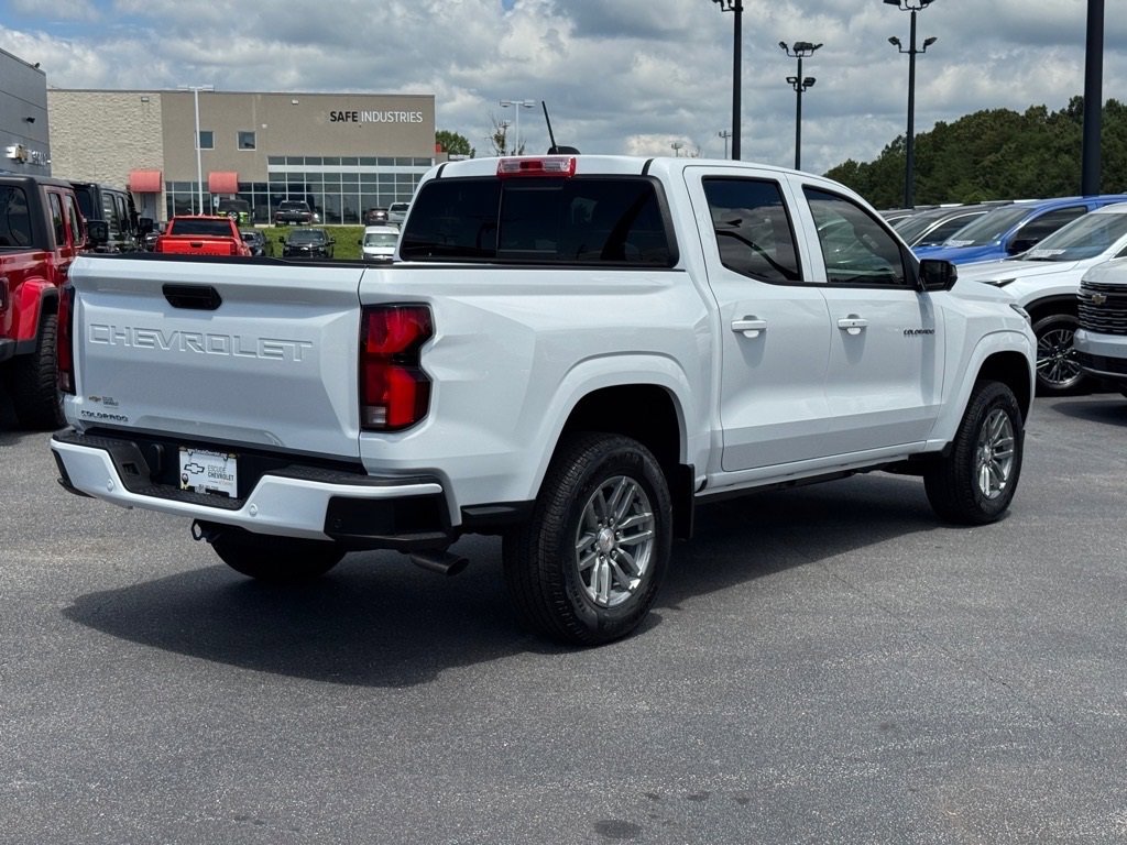 2026 Chevrolet Colorado LT photo 3