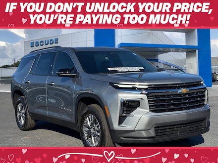 2025 Chevrolet Traverse LT SUV