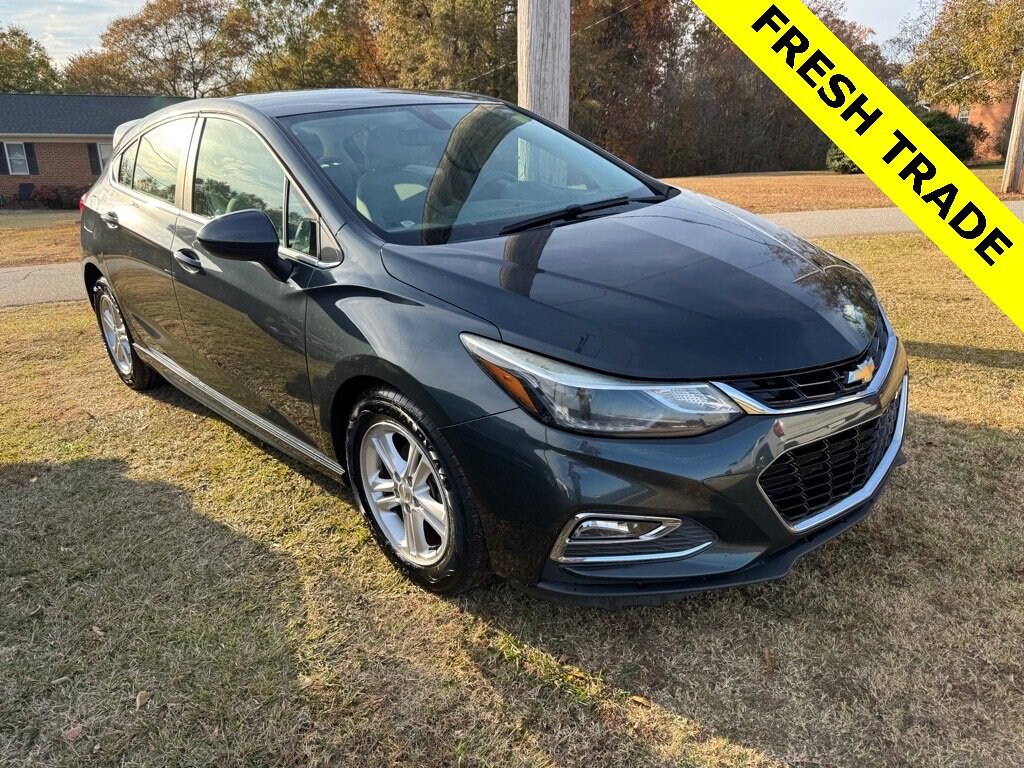 Used 2018 Chevrolet Cruze LT Car