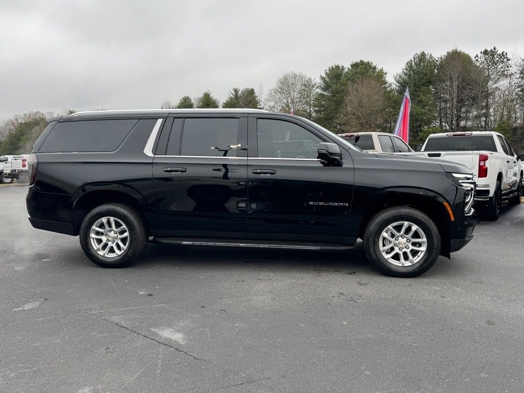 New 2026 Chevrolet Suburban LT SUV