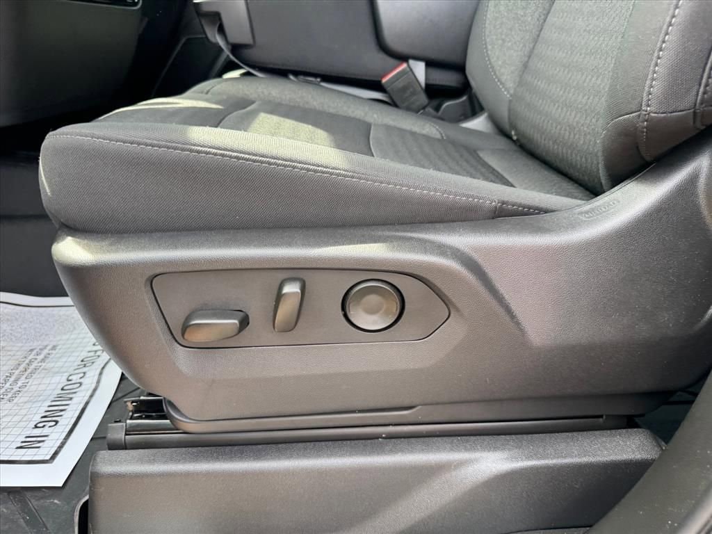 2025 Chevrolet Silverado 1500 LT - Photo 12