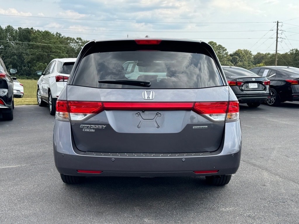 2016 Honda Odyssey Touring Elite photo 4