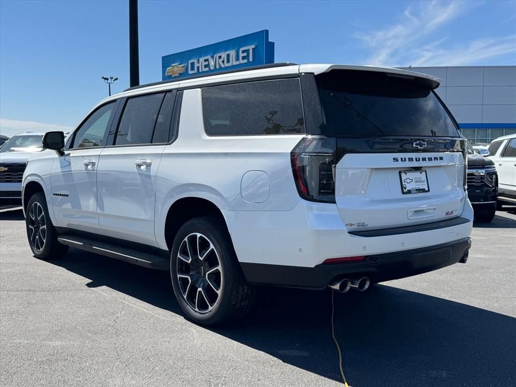 2025 Chevrolet Suburban RST - Photo 5