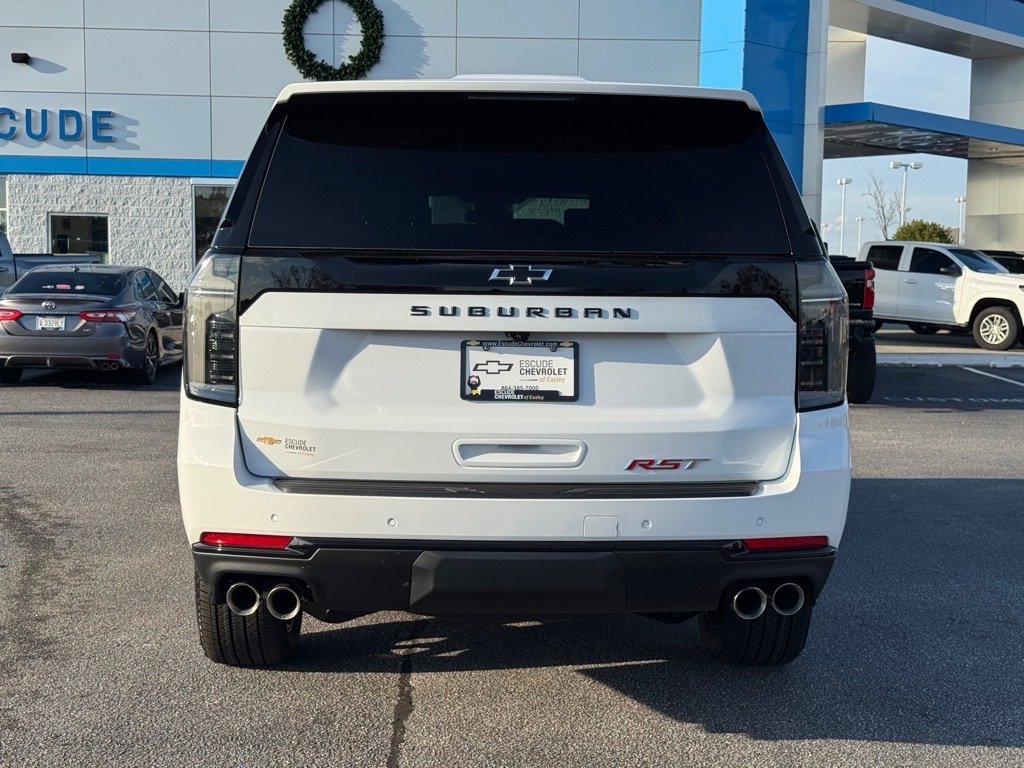 2026 Chevrolet Suburban RST photo 4