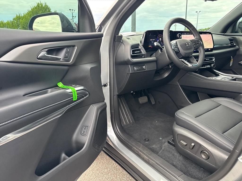2026 Chevrolet Traverse LT - Photo 12