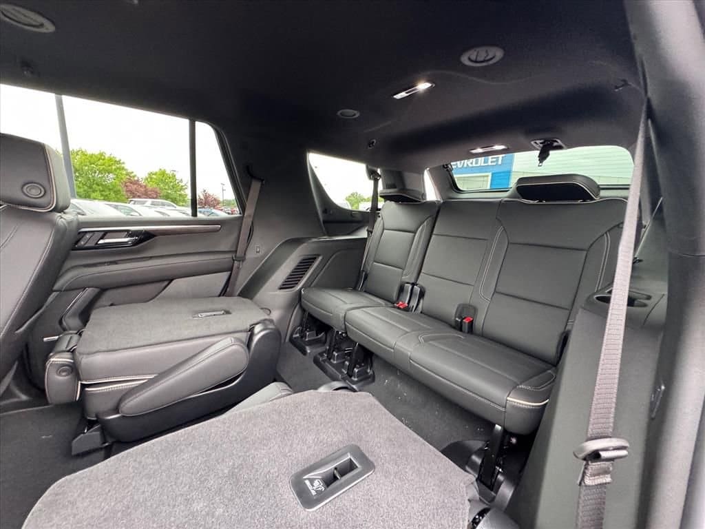 2025 Chevrolet Tahoe Premier - Photo 9