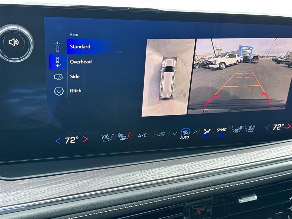 2025 Chevrolet Suburban Premier - Photo 22