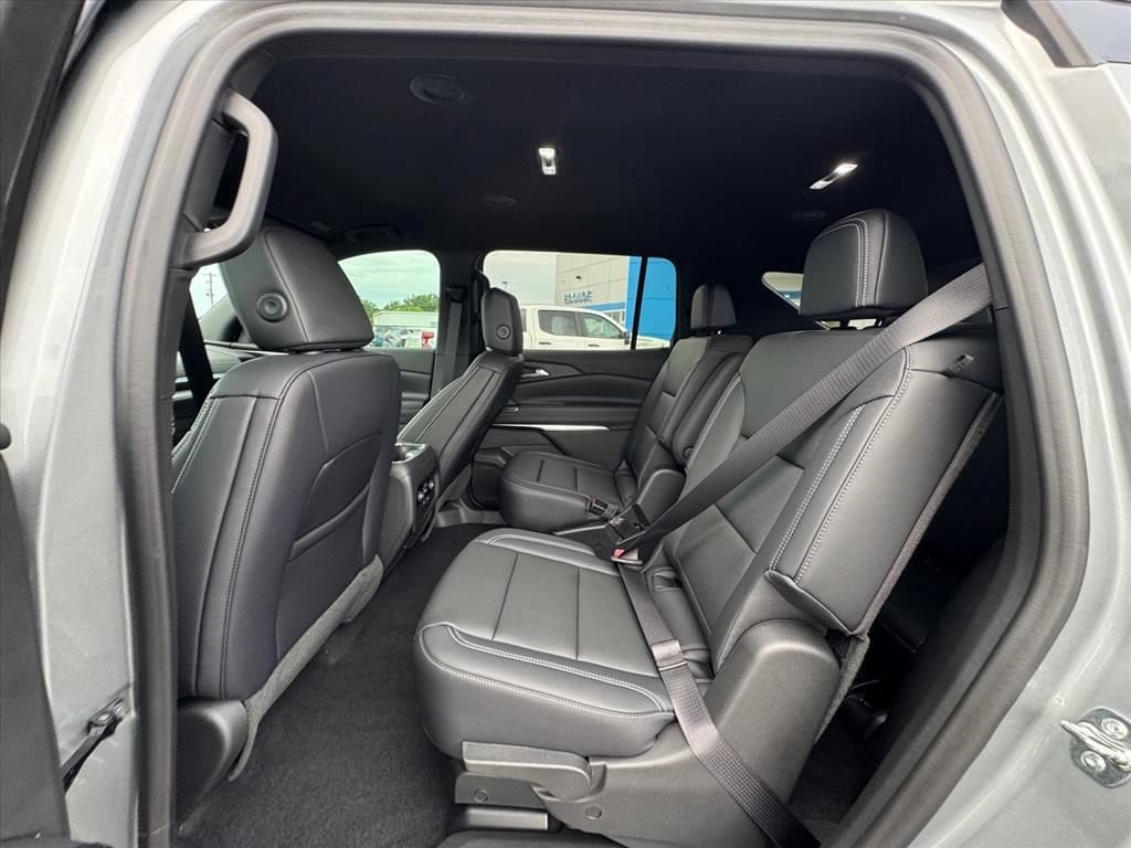 2026 Chevrolet Traverse LT - Photo 9