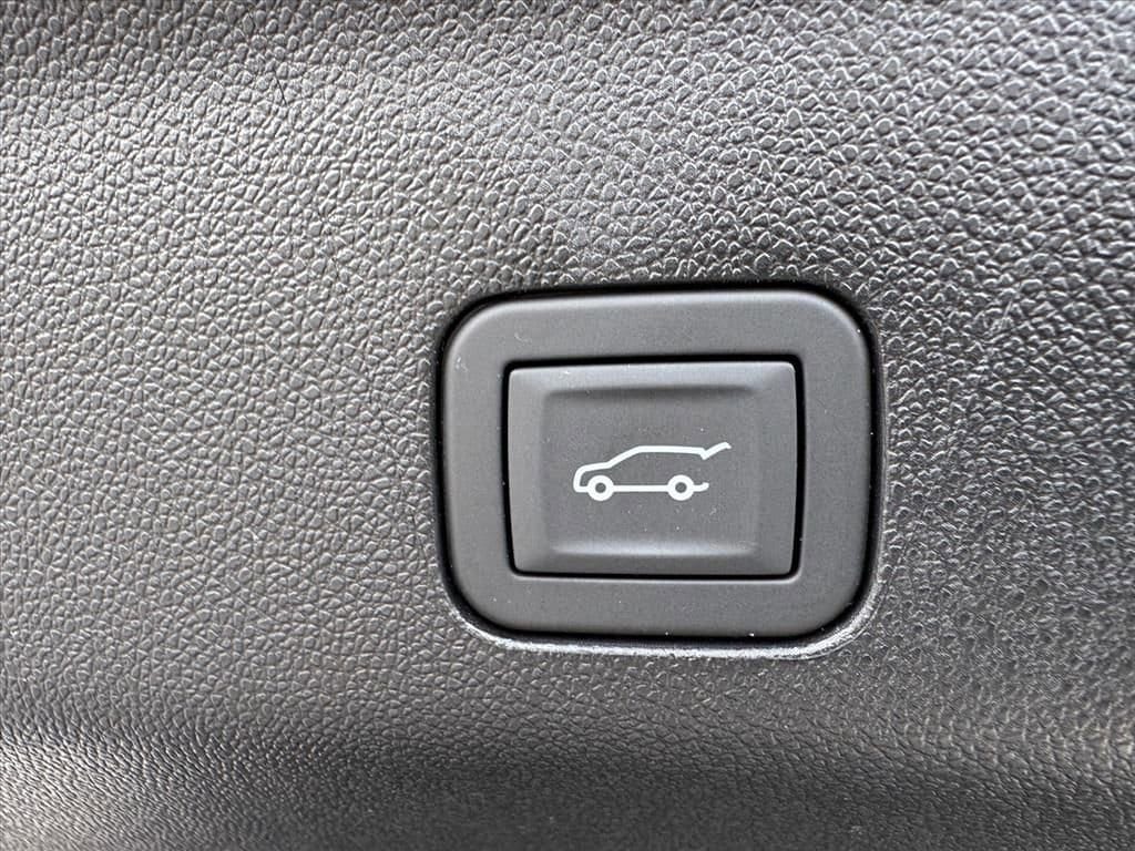 2025 Chevrolet Suburban Premier - Photo 7