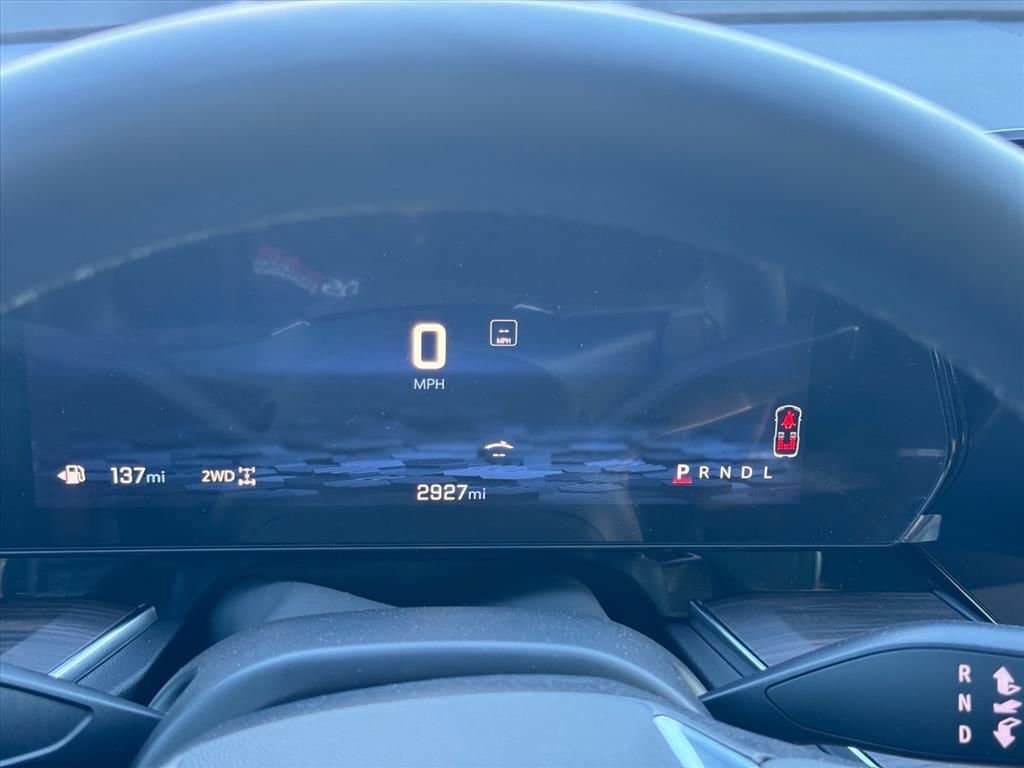 2025 Chevrolet Suburban Premier - Photo 18
