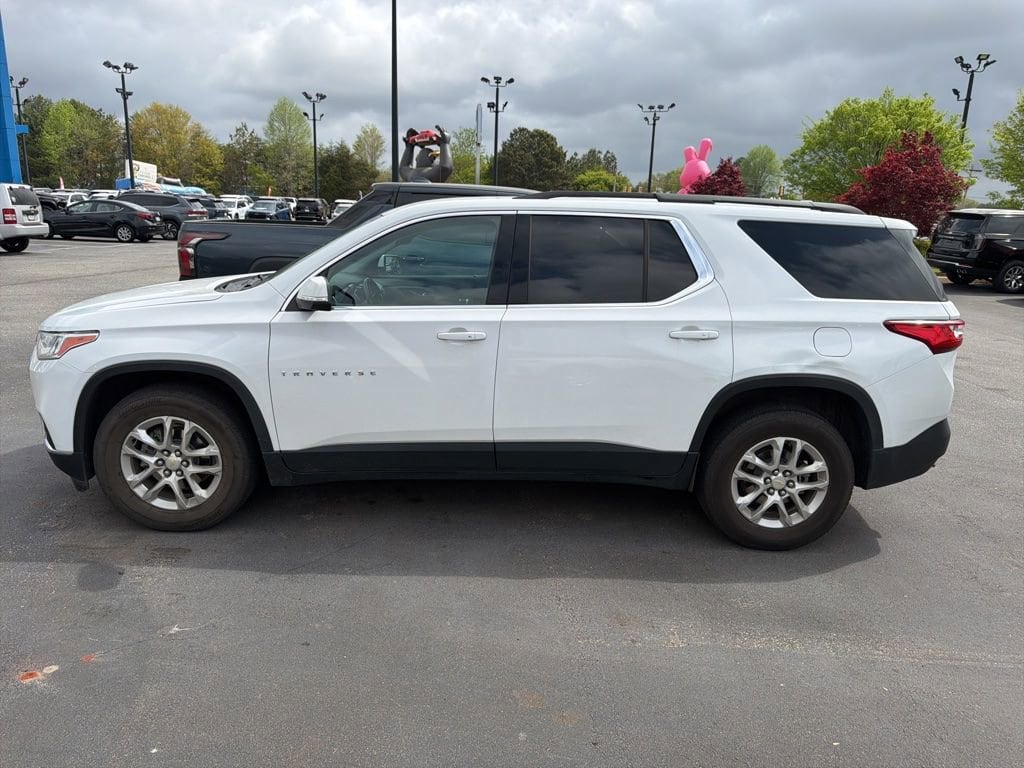 Used 2021 Chevrolet Traverse LT Leather SUV