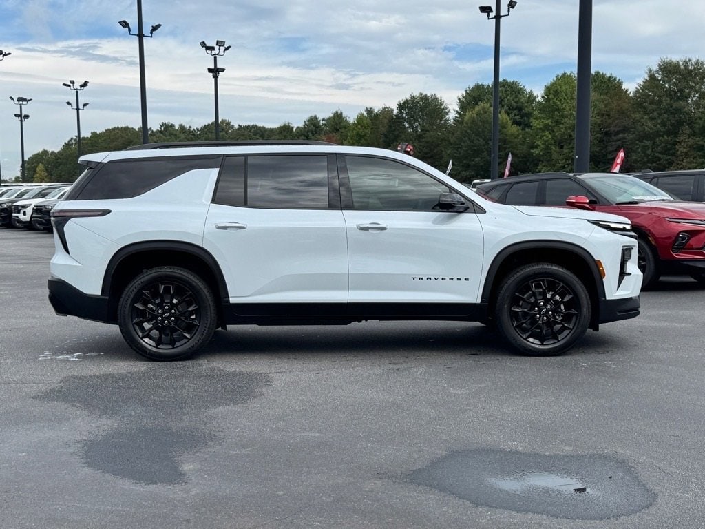 New 2026 Chevrolet Traverse LT SUV