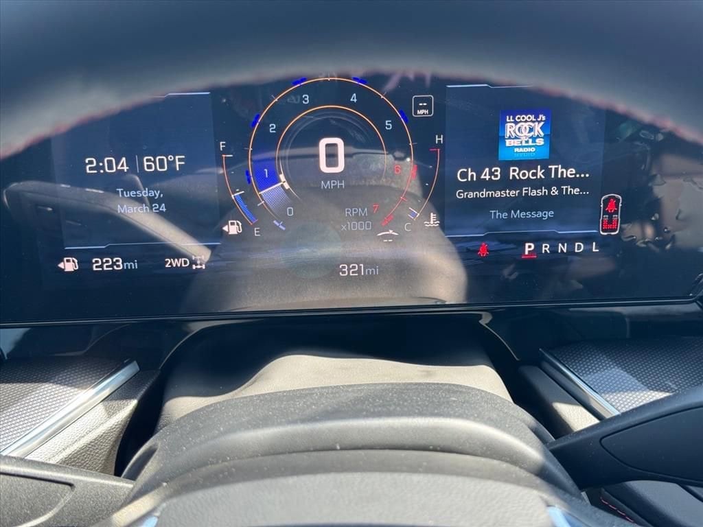 2025 Chevrolet Suburban RST - Photo 19