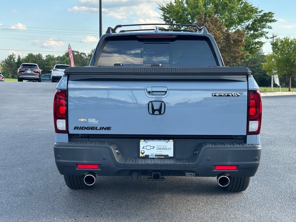 2023 Honda Ridgeline Black Edition photo 4