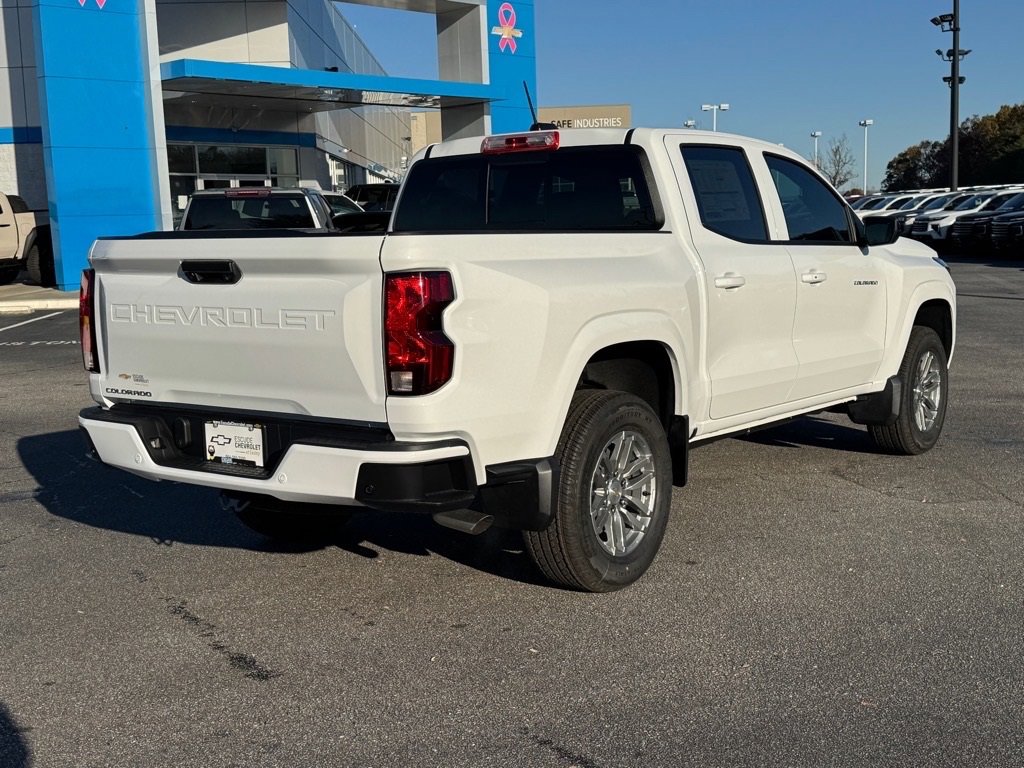2026 Chevrolet Colorado LT photo 3