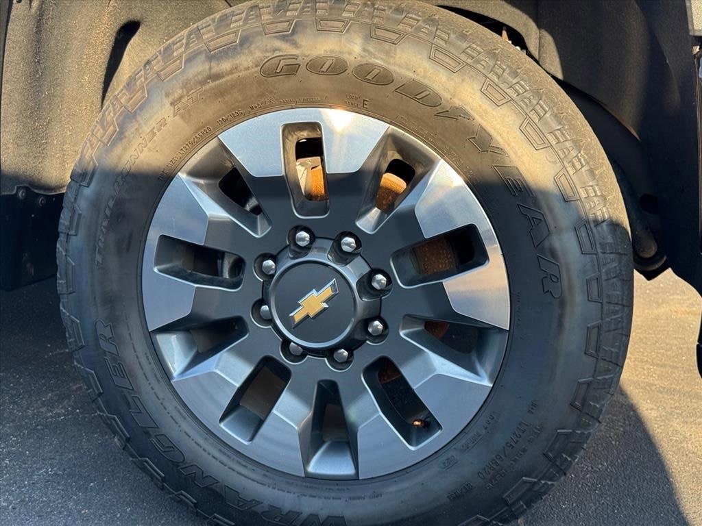 Used 2024 Chevrolet Silverado 2500 HD Custom Truck