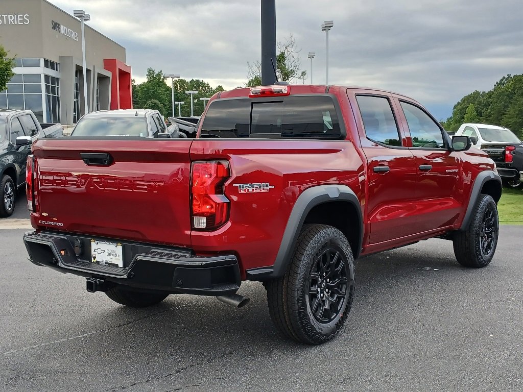 2026 Chevrolet Colorado Trail Boss photo 3