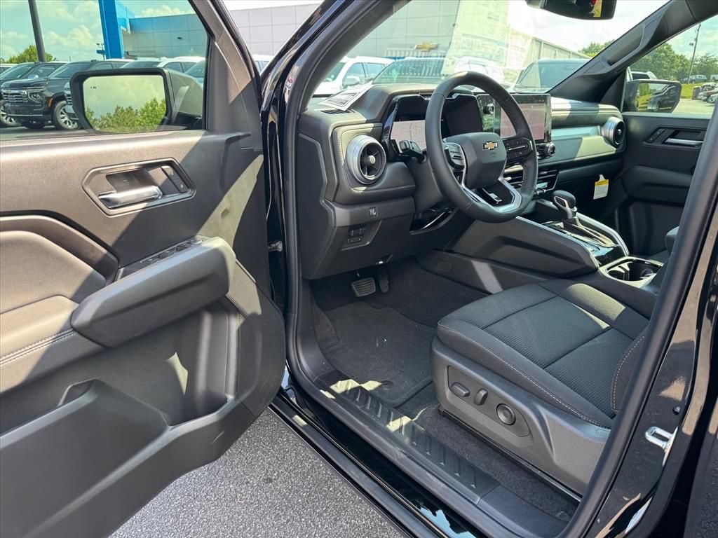 2026 Chevrolet Colorado LT - Photo 10