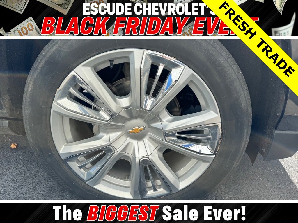 2023 Chevrolet Suburban High Country photo 2