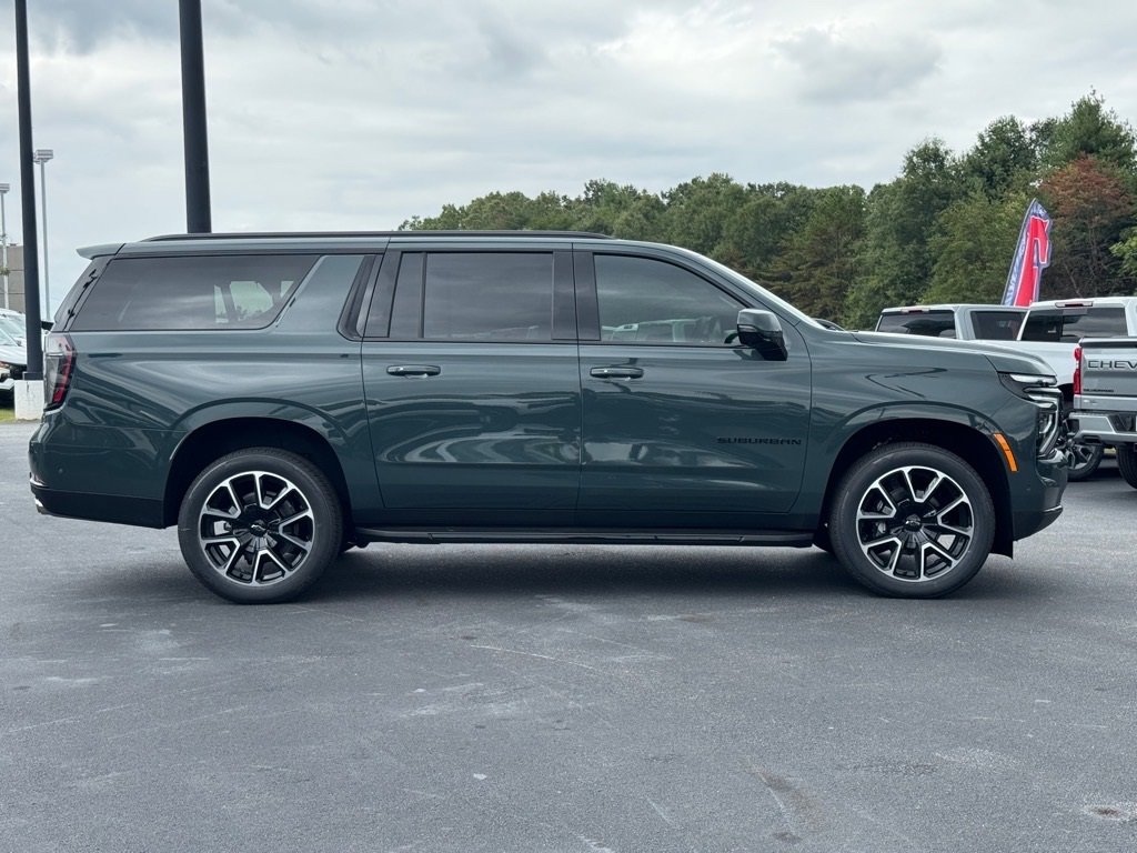 2026 Chevrolet Suburban RST photo 2