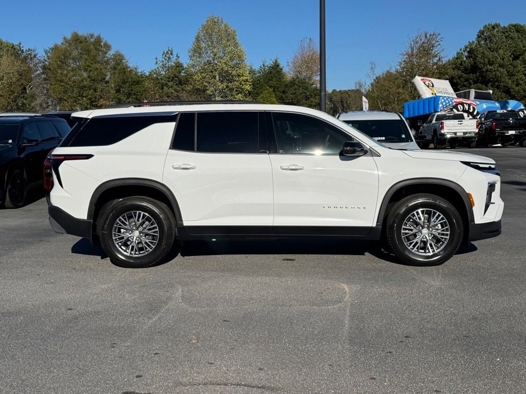 New 2026 Chevrolet Traverse LT SUV