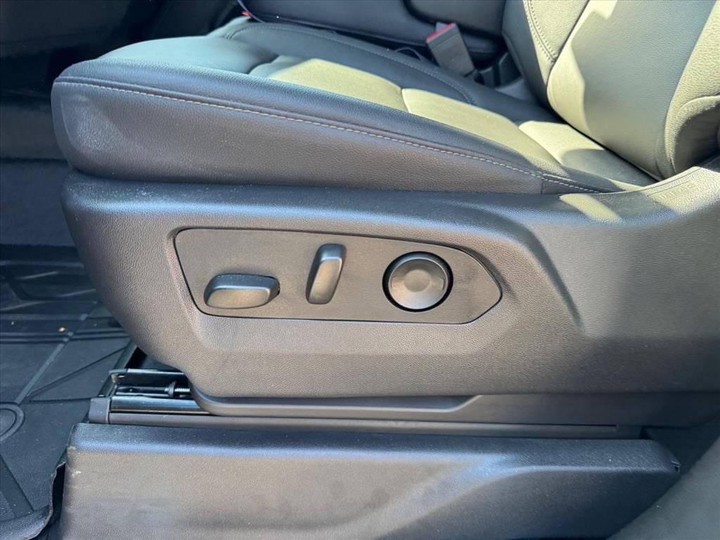 2025 Chevrolet Silverado 1500 LT - Photo 12