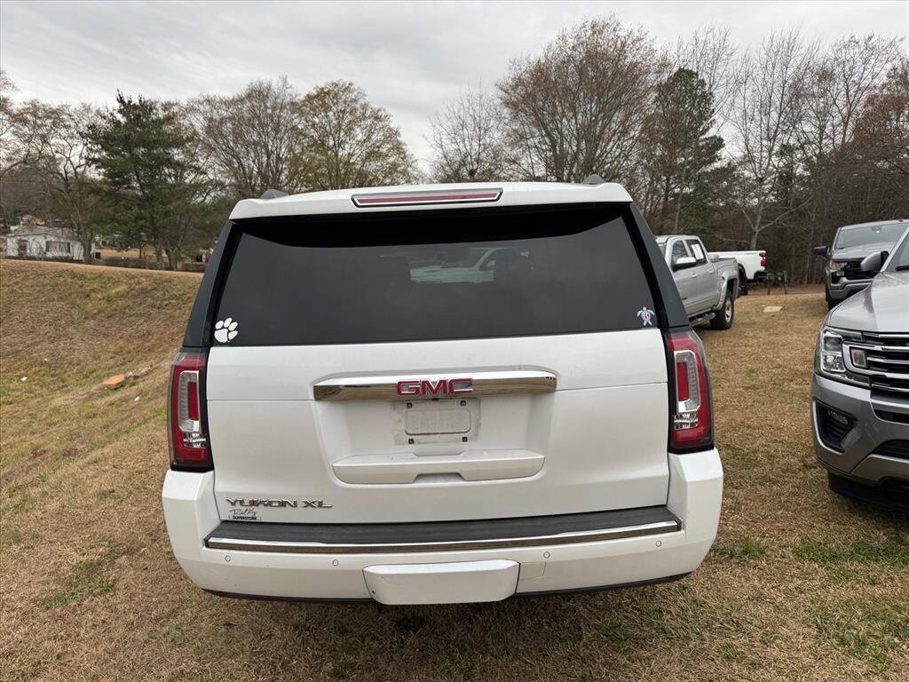 Used 2018 GMC Yukon XL Denali SUV