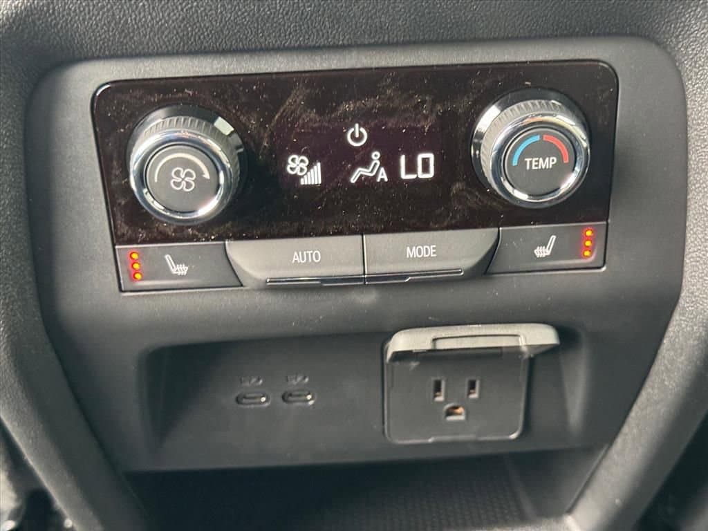 2026 Chevrolet Traverse High Country - Photo 11