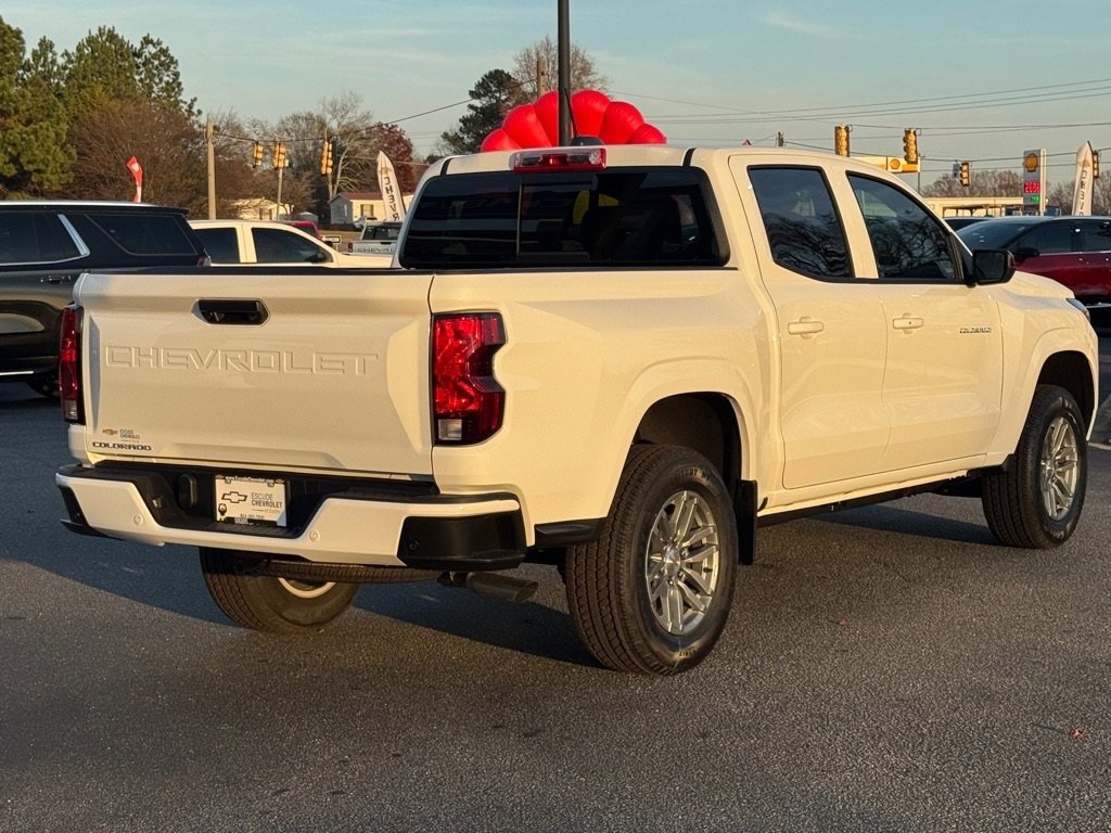 2026 Chevrolet Colorado LT photo 3
