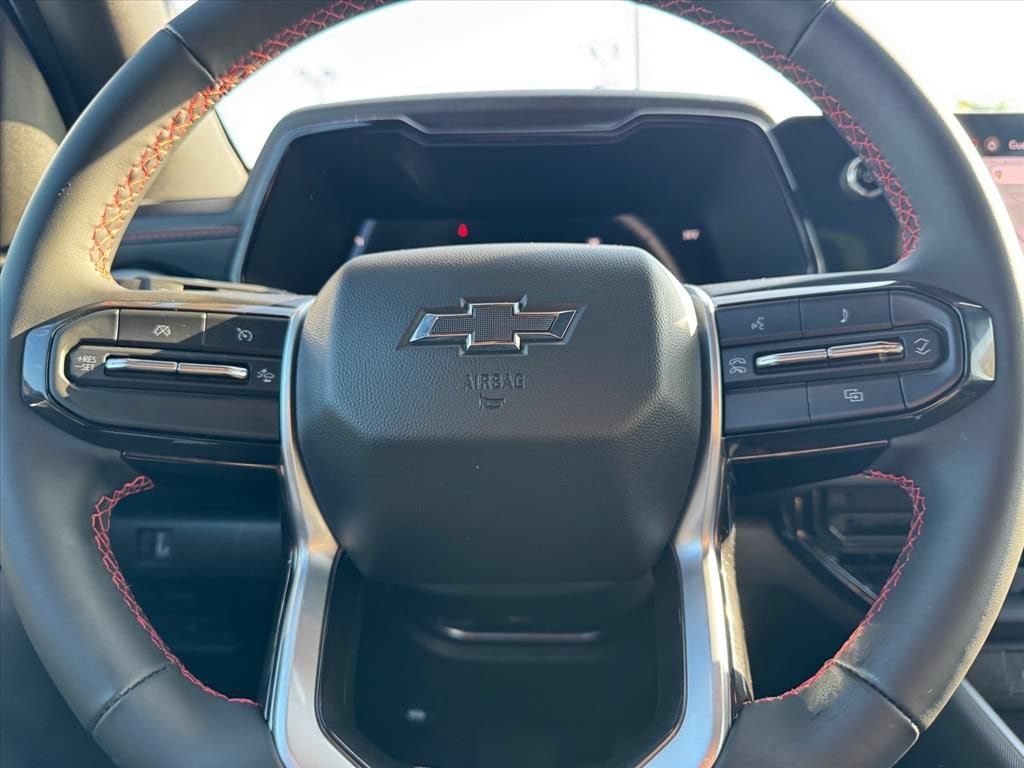 2025 Chevrolet Colorado Z71 - Photo 14