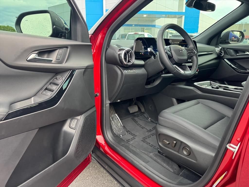 2026 Chevrolet Equinox LT - Photo 14