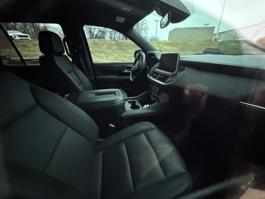 2023 Chevrolet Tahoe RST photo 3