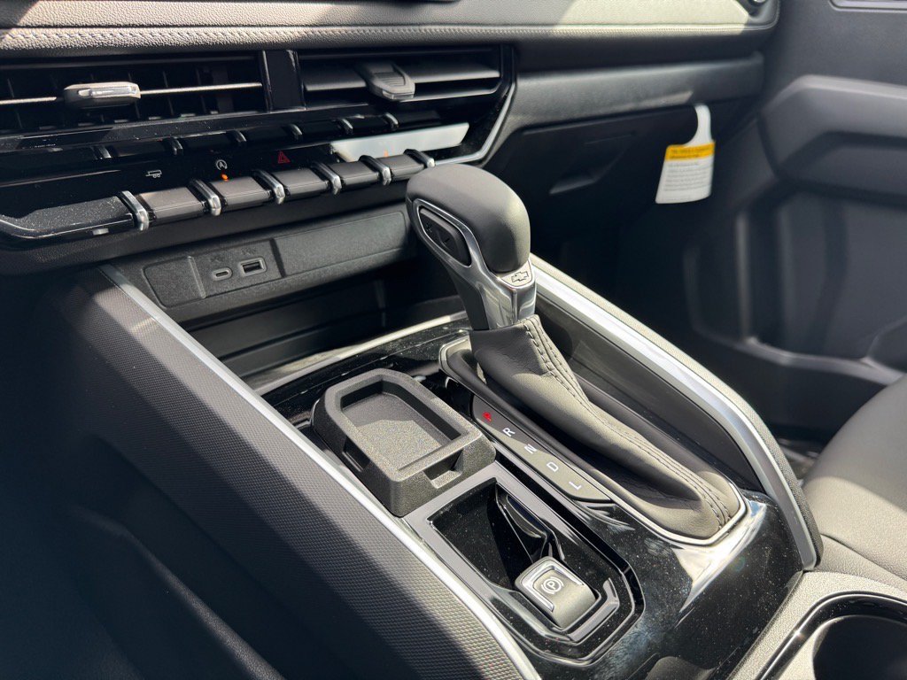 2026 Chevrolet Colorado LT - Photo 18