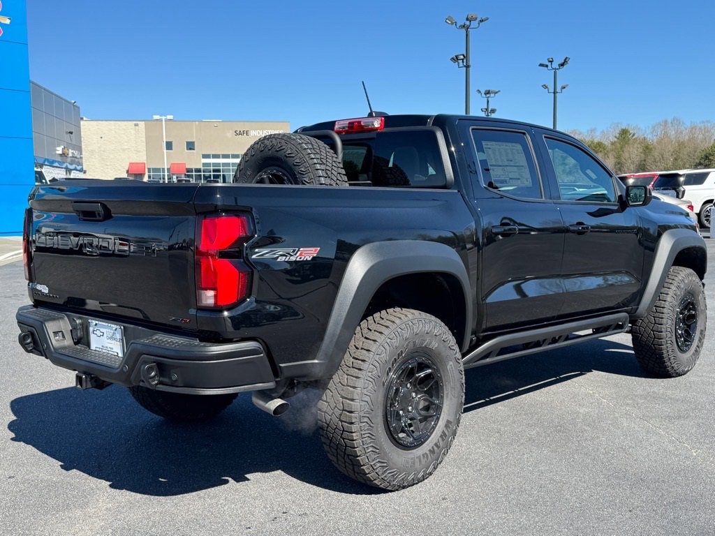 2024 Chevrolet Colorado ZR2 photo 3