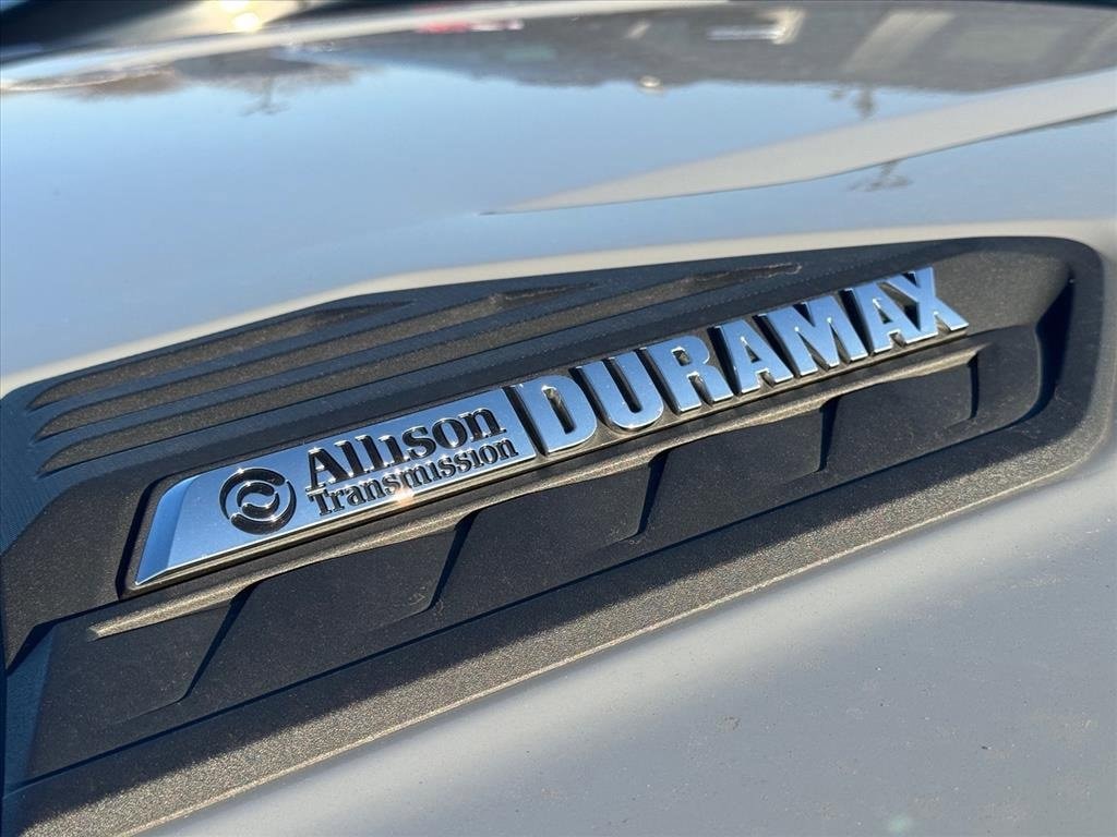 Used 2024 Chevrolet Silverado 2500 HD Custom Truck