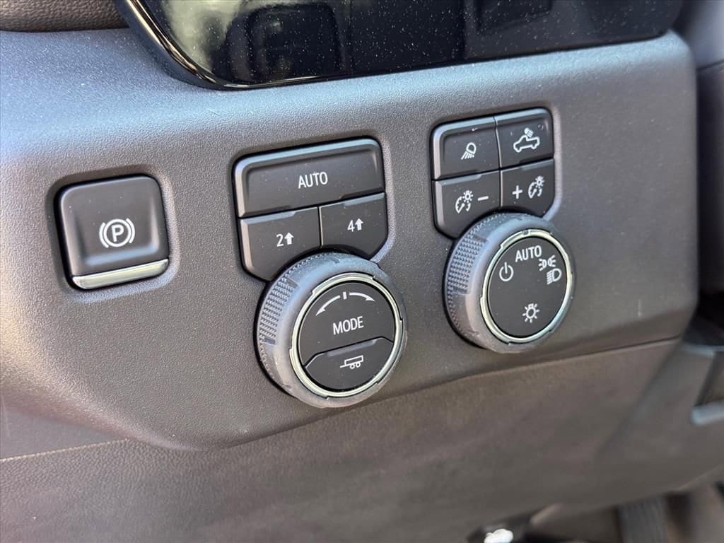 2025 Chevrolet Silverado 1500 LT - Photo 13