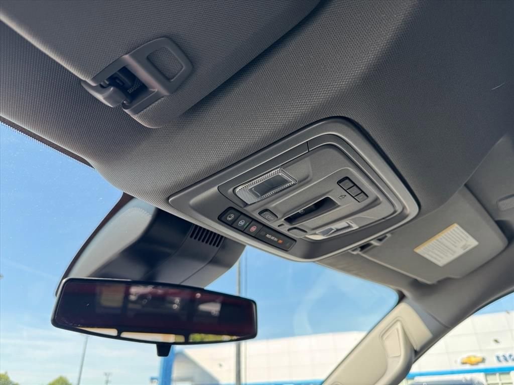 2025 Chevrolet Silverado 1500 LT - Photo 20