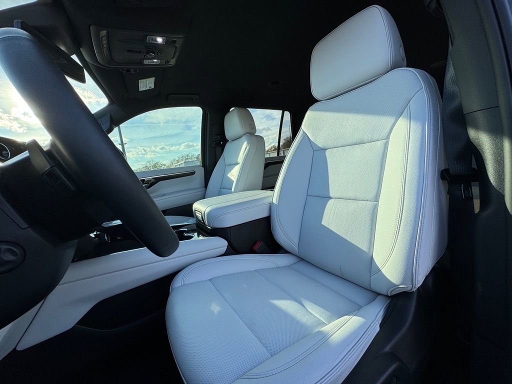 2025 Chevrolet Tahoe Premier - Photo 16