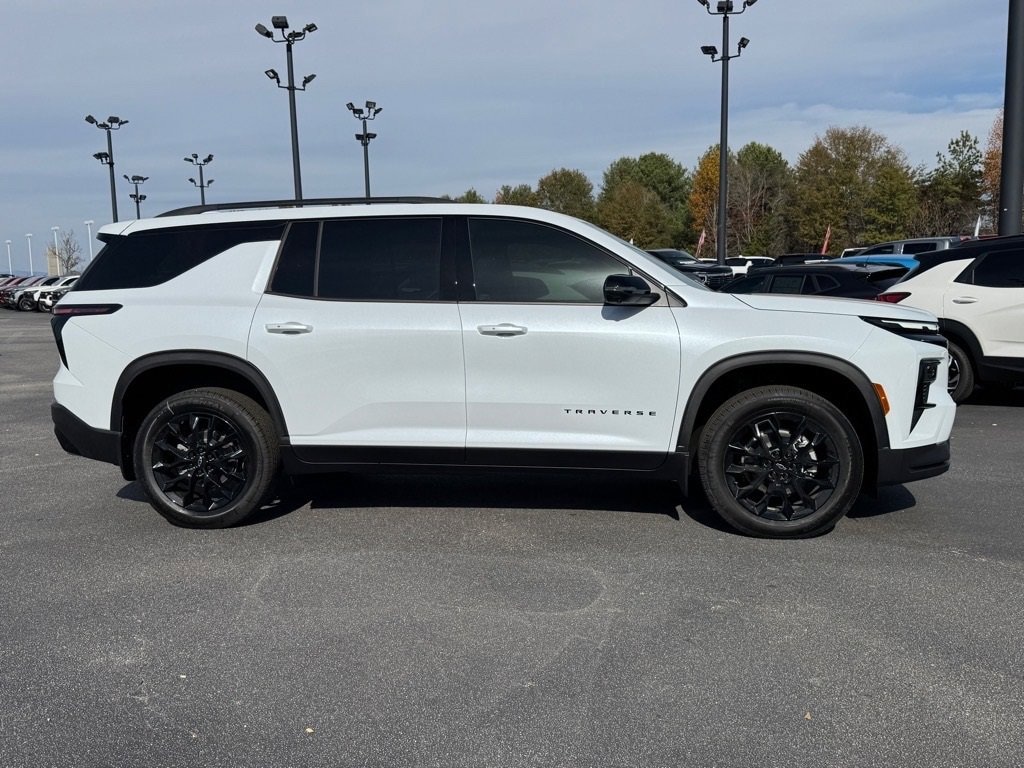 New 2026 Chevrolet Traverse LT SUV