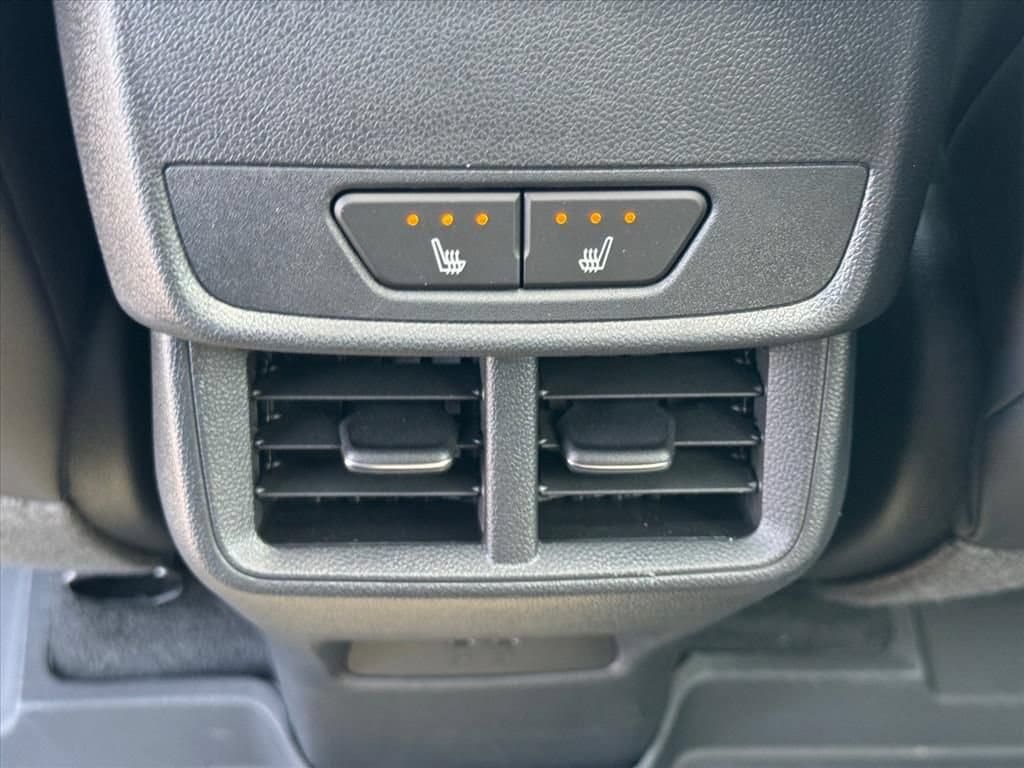 2027 Chevrolet Equinox RS - Photo 11