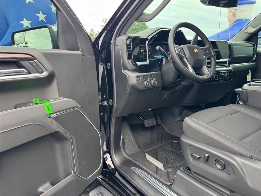 2026 Chevrolet Silverado 1500 LT - Photo 11
