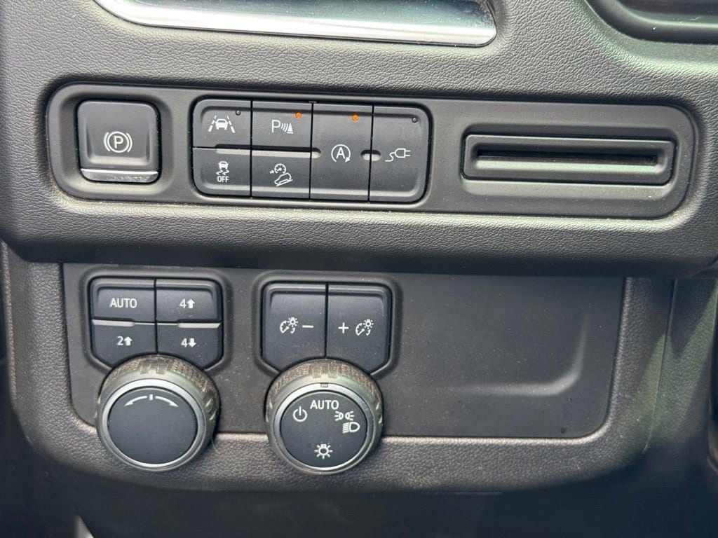 2021 Chevrolet Tahoe Premier - Photo 18