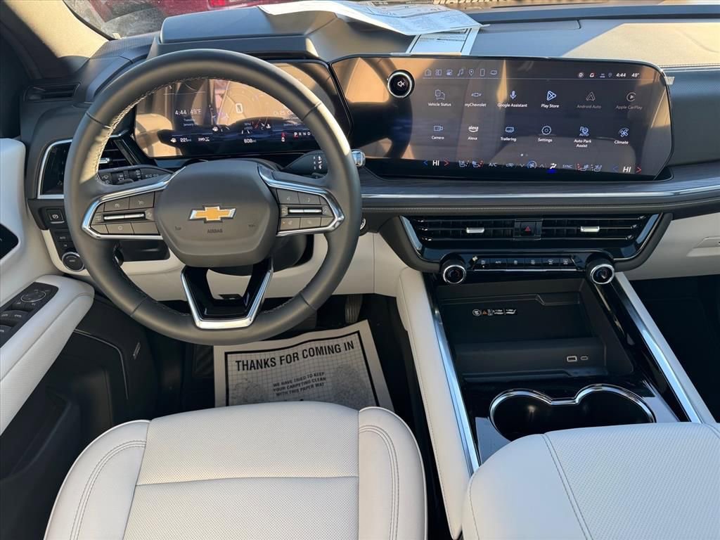 2025 Chevrolet Suburban Premier - Photo 13