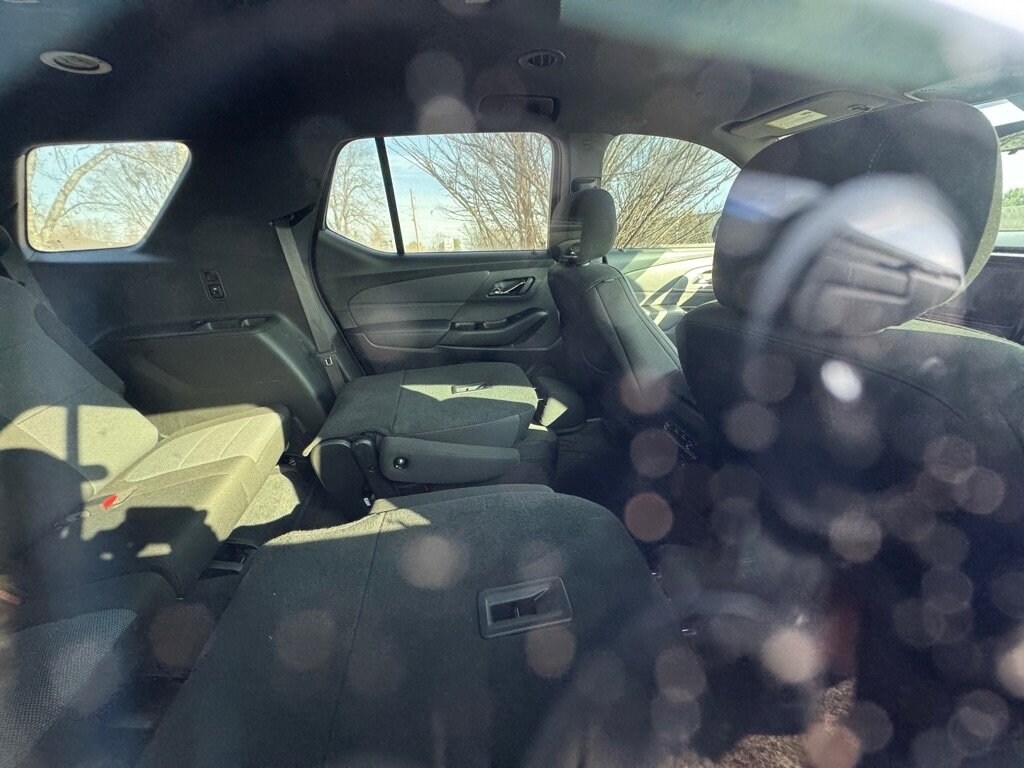 Used 2023 Chevrolet Traverse LT Cloth SUV